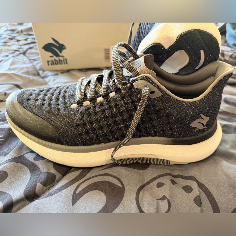 Rabbit Men's Black Athletic Shoes Size 10